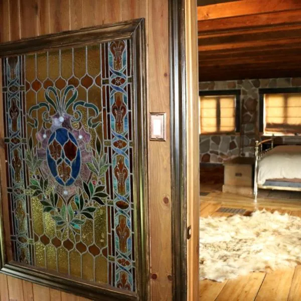 Maison du Mont-Mégantic spa à l'année, hotel in Lac-Mégantic