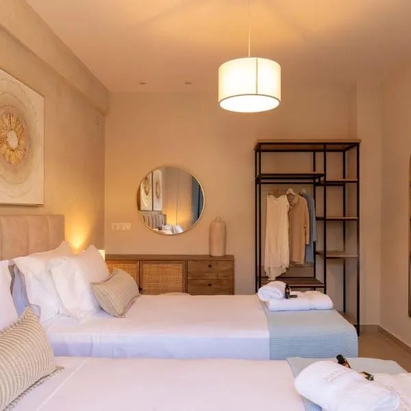 OURANOS Coastal Suites, מלון באוראנופולי