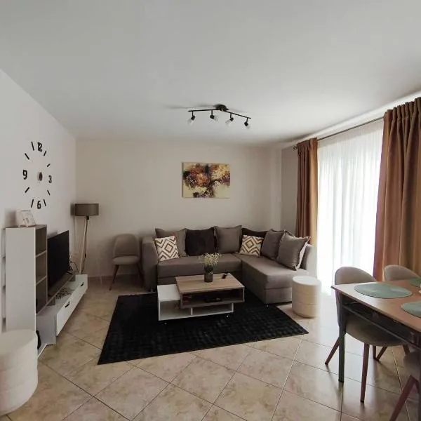 PERLA apartment، فندق في أليكساندروبولي