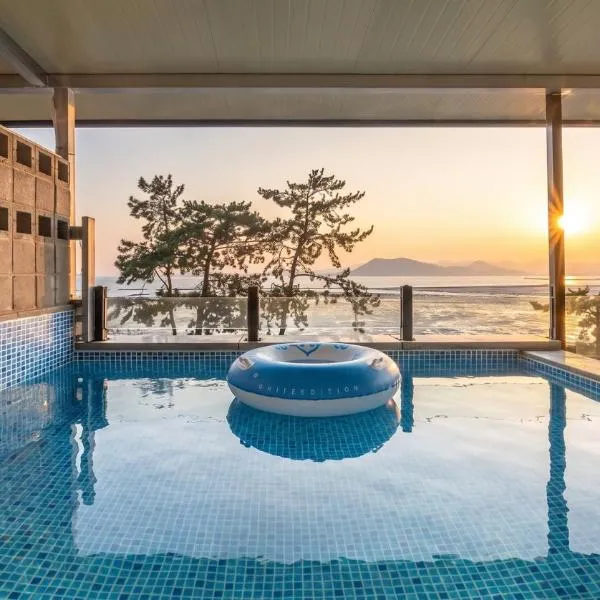 Yeosu Fisterra Spa Poolvilla, hotel em Yeosu