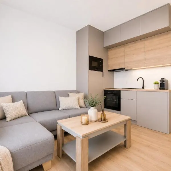 ALURE RESIDENCES 5 & 24h self check-in, private parking in front of the apartment building included, new building, the apartment building has its own park with a lake and outdoor fitness, children's playground, CITY CENTER, hotel a Banská Bystrica