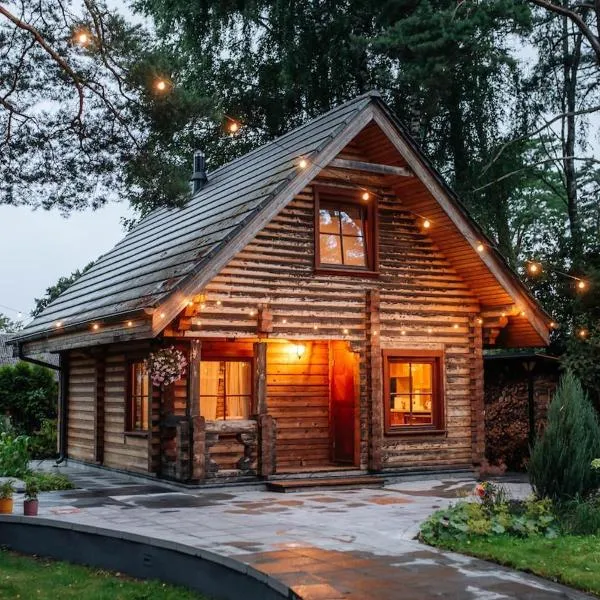 Seaside Log Cabin in the Pines Jurmala, hotel i Jūrmala