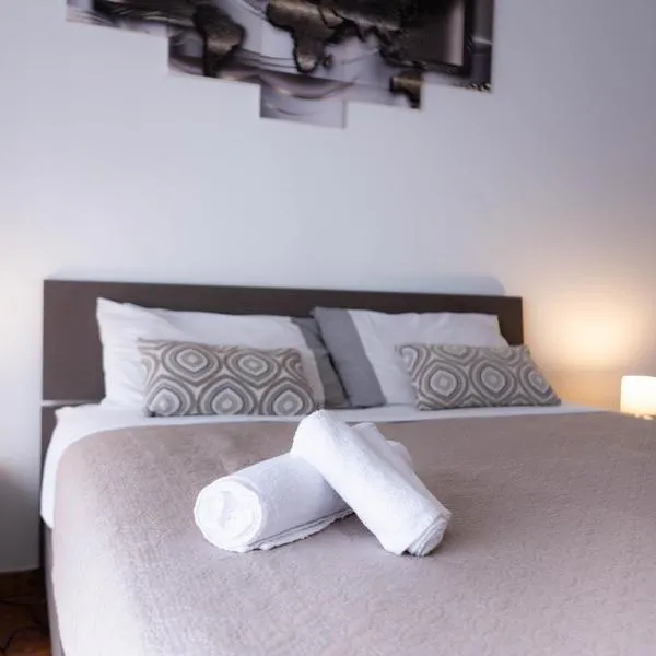 House Santa Rita, hotel in Turin
