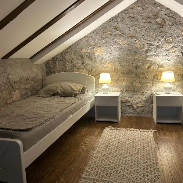 Kuća za odmor Dračevice, hotel i Mostar