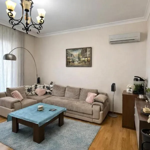 nearby Airport Apartment、Binaのホテル