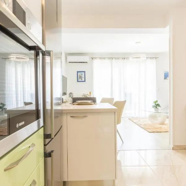 Gea Maris Apartment, hotel in Kaštela