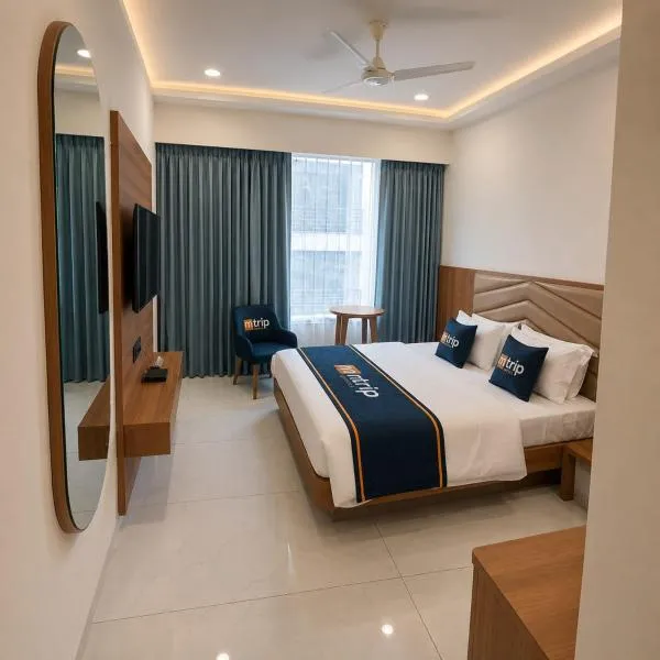 Midtown Hotel, hotel em Ahmedabad