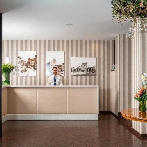Re Enzo, hotel u Bologni