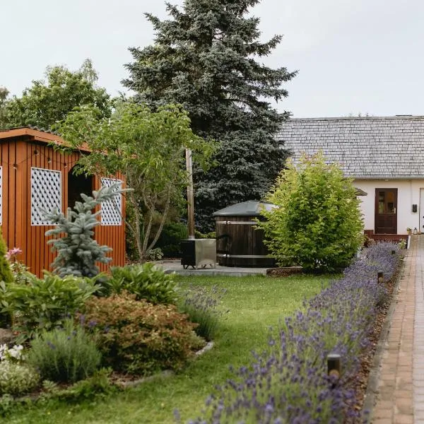 Lavandas apartamenti, hotel u gradu Ikšķile