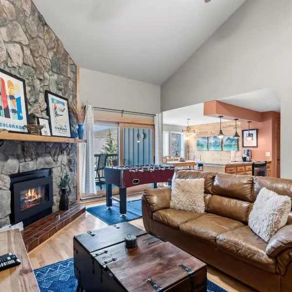 Top Floor 2 Bedroom Ski-In & Walk to Main St, hotel Breckenridge-ben