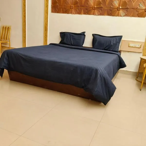 Adory homes inn, hotel en Kelambākkam