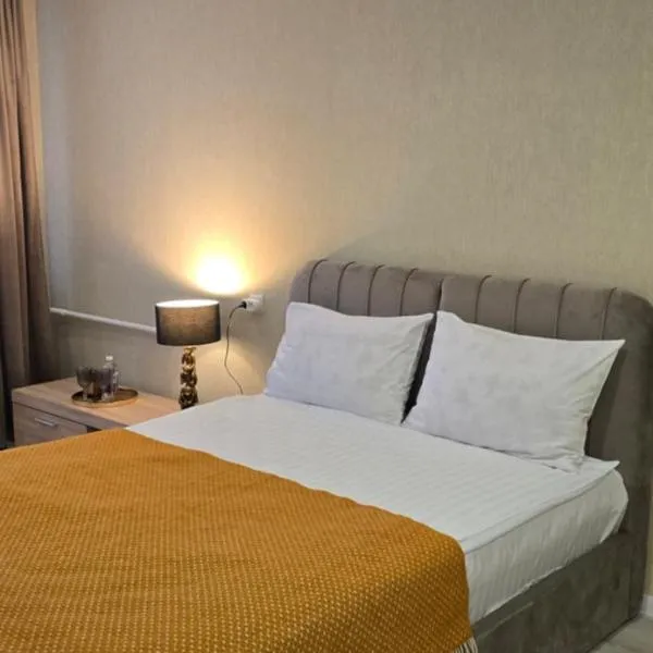 Yellow Apartment Mažeikiai, hotel Mažeikiaiban