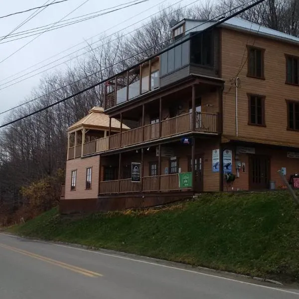 乐佛阿庞小旅馆,位于圣弗朗索瓦小河的酒店