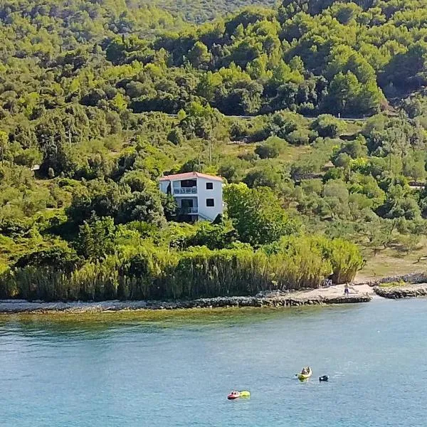 Villa Magnolia, hotelli kohteessa Neviđane