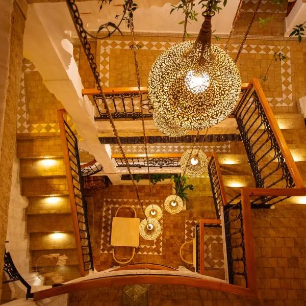 Riad Nila,舍夫沙萬的飯店