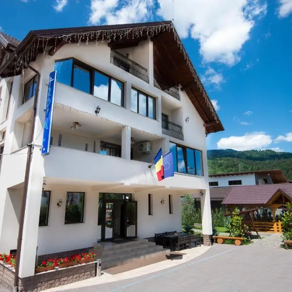 Pensiunea Royal, ξενοδοχείο σε Borsa