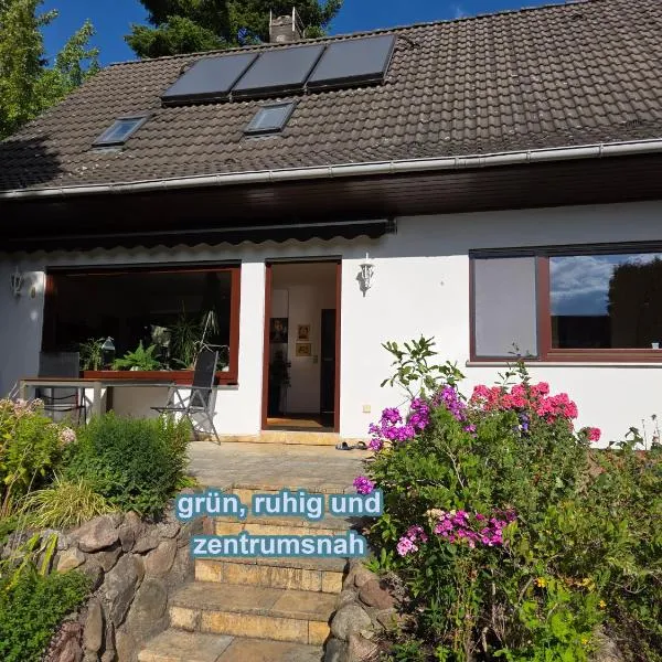 4 Sterne Souterrain Apartment Alt-Mariendorf、ベルリンのホテル
