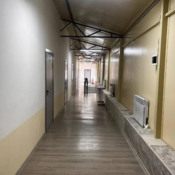 Mezbon, hotel u Termizu