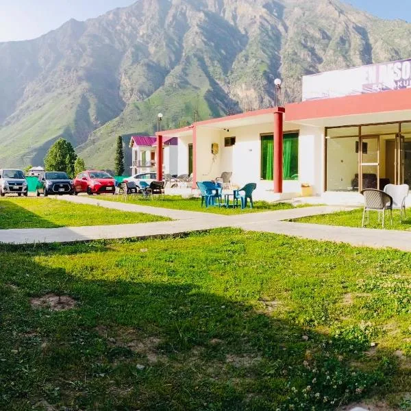 Eden Garden Resort Batakundi, hotel in Nārān