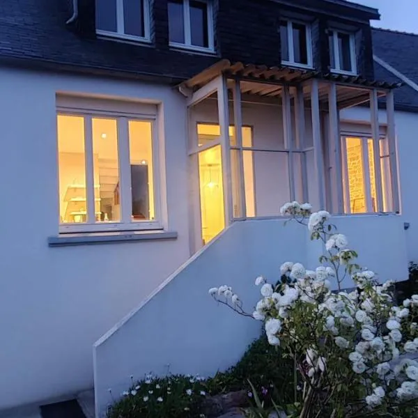 Plogoff में, होटल Maison Avel Dro - Pointe du Raz - pour 4 - 2 salles de bain - jardin