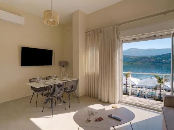 Three Waves Apartments, hotel em Argostoli