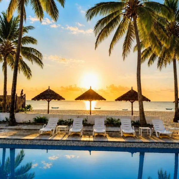 BIANCO AZZURRO Hotel & Restaurant, hotel em Pwani Mchangani