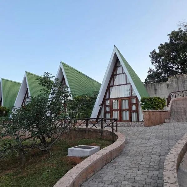 Mvubu Falls Lodge, hotel in Lobamba