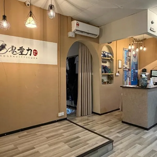 Zero Gravity Homestay 零重力民宿, hotel sa Semporna
