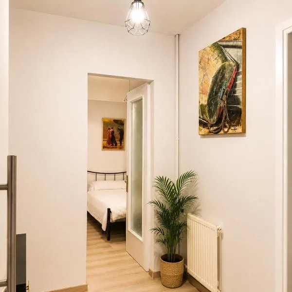 Vathy Central Residence, хотел в Самос