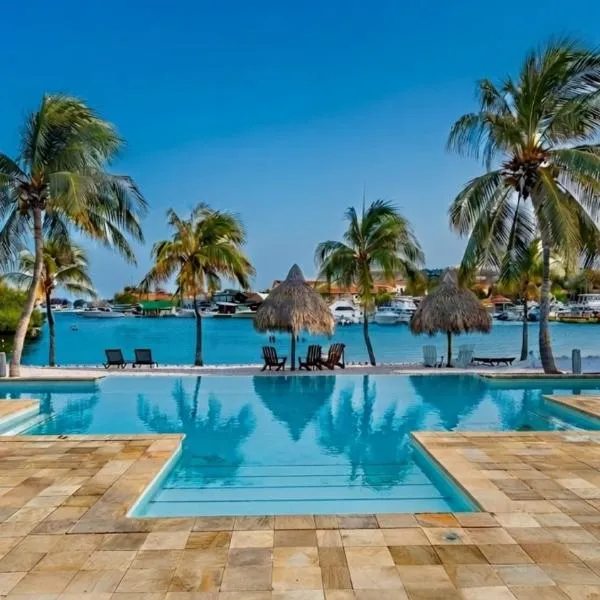Luxury Ocean View Apartment, Private Beach, Infinity Pool, near Jan Thiel C3, hotel u gradu Vilemstad