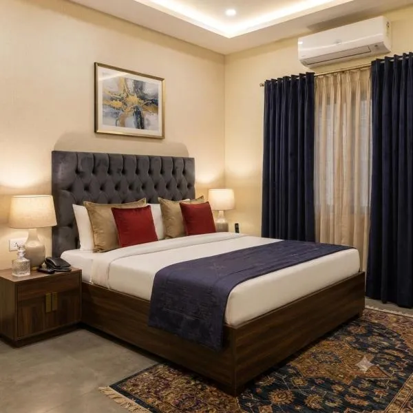 Hotel Grand Heaven, hotell i Tājganj
