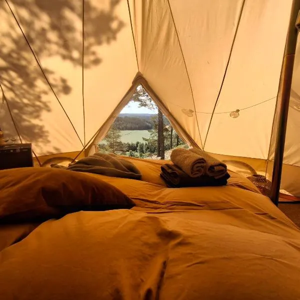 Halden Glamping, מלון בהלדן