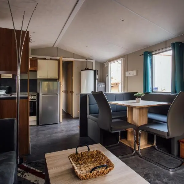 Tiny House Kleinrettbach, מלון בKleinrettbach