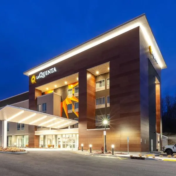 La Quinta Inn & Suites by Wyndham Middletown-Goshen, hotel in Middletown