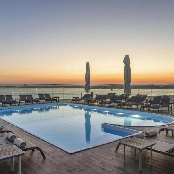 DoubleTree By Hilton Istanbul - Moda, hotel en Estambul