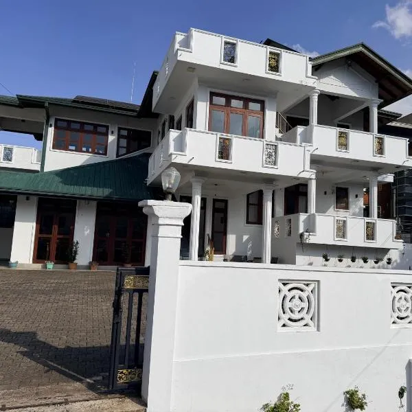 Drizzle Ridge Villa, hotel i Nuwara Eliya