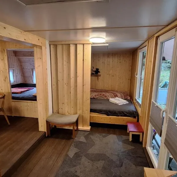 Hütte 28, готель у місті Grüsch