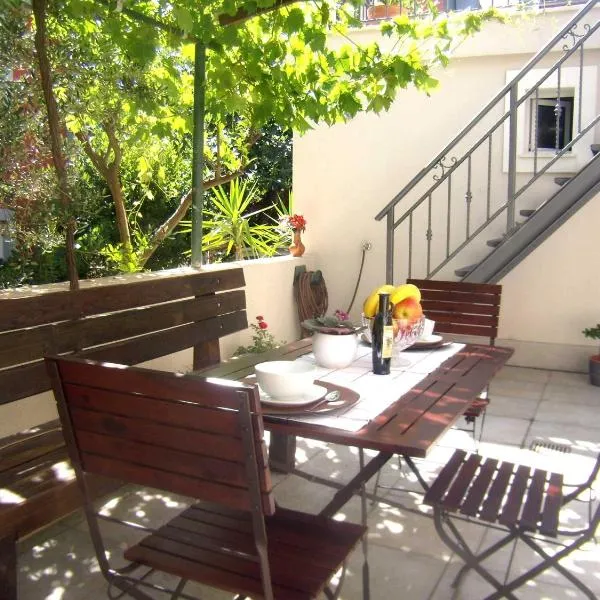 Studio Apartment Lavender, hotel in Split