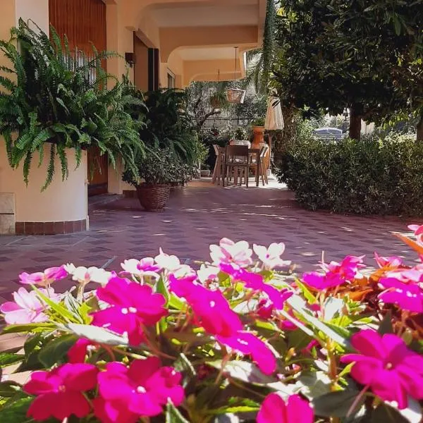 Baki B&B – hotel w Rimini