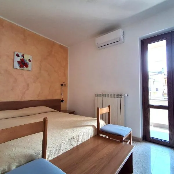 Hotel Edelweiss, hotel in Laino Borgo