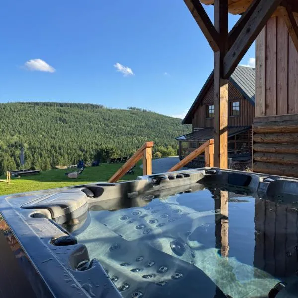Hotel Vydrovy boudy, Pec pod Sněžkou, hotel di Pec pod Snezkou