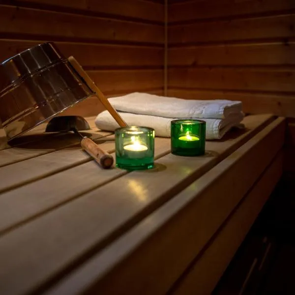 Tanhuvaaran urheiluopisto & Sport Resort, Hotel in Savonlinna