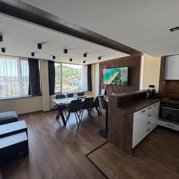 Gabrovo Grand Suite، فندق في غابروفو
