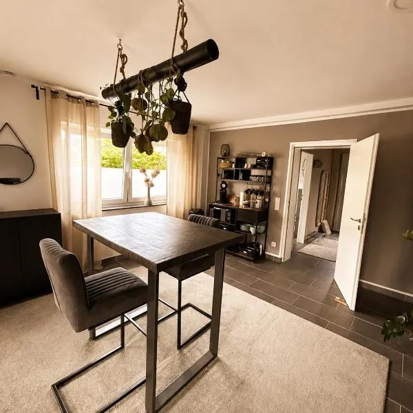 Cosy Bungalow-Apartment in ruhiger Toplage - nähe Düsseldorf, hotel din Krefeld