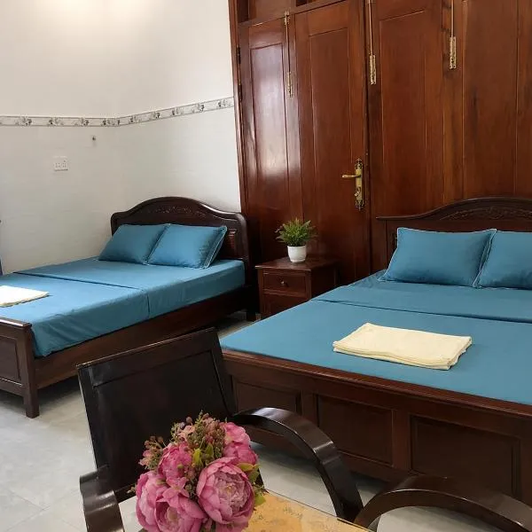Khách Sạn Vinhomes Huỳnh Hotel, Hotel in Ben Tre