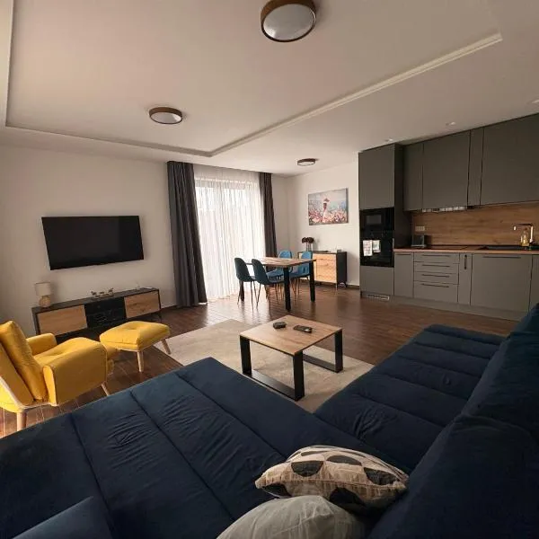 Garden Apartment: Michalovce şehrinde bir otel