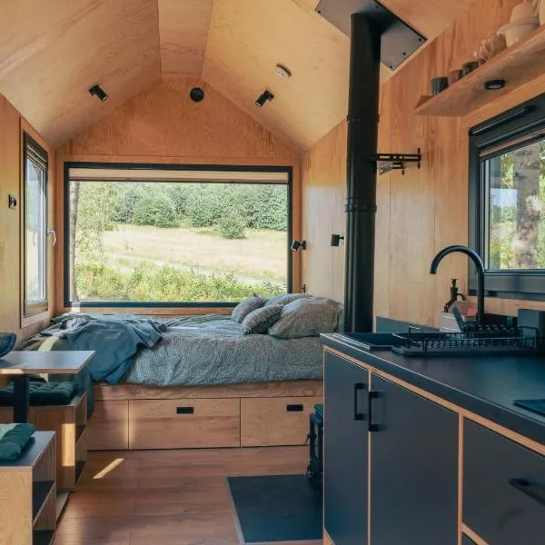 OtuliLas - Tiny House, hotel di Komarno