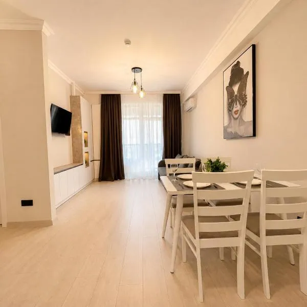 OASIS, Charming 1BD apartment with living room,位于基希讷乌的酒店