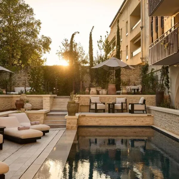 L'Isle de Leos Hotel & Spa - MGallery Collection, hotel di LʼIsle-sur-la-Sorgue