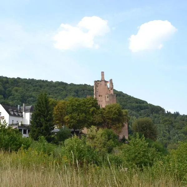 Hotel-Restaurant Burg-Ramstein, hotel in Kordel
